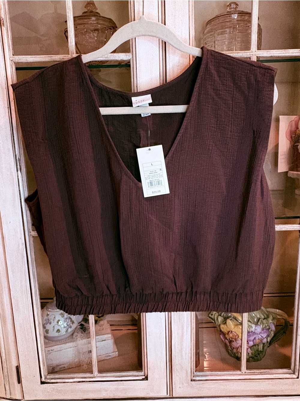 NWT a new day Deep Brown V-Neck Sleeveless Cropped Blouse